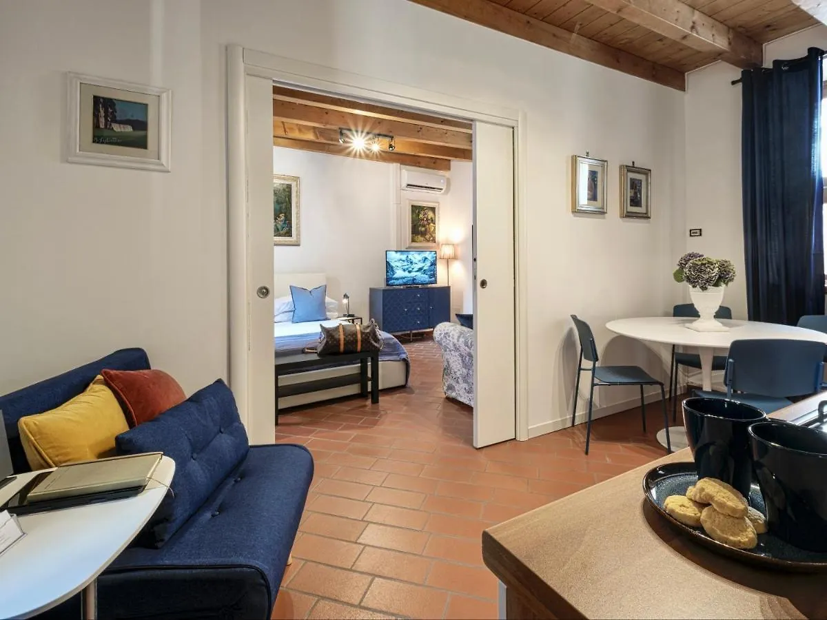 Xenia19 In Pieno Centro Storico Apartment Peschiera del Garda
