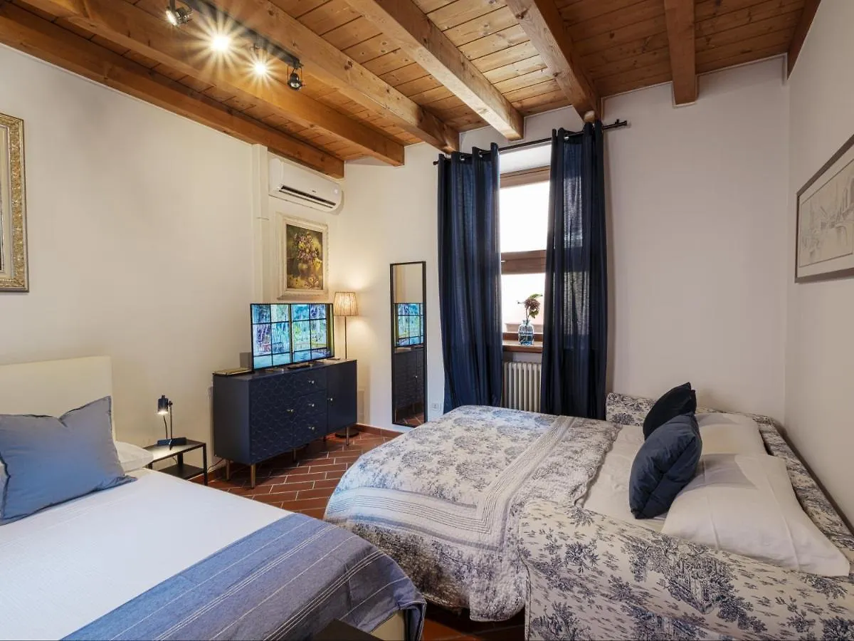 Xenia19 In Pieno Centro Storico Apartment Peschiera del Garda