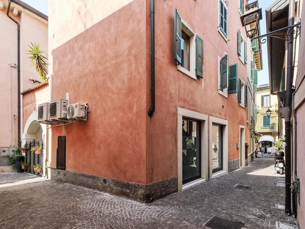 Xenia19 In Pieno Centro Storico Apartment Peschiera del Garda