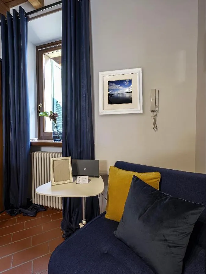 Xenia19 In Pieno Centro Storico Apartment Peschiera del Garda